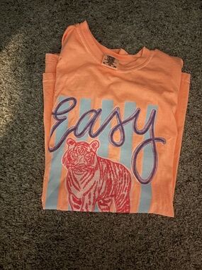 Comfort colors Graphic Tee